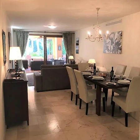 Apartment El Real De El Campanario Estepona